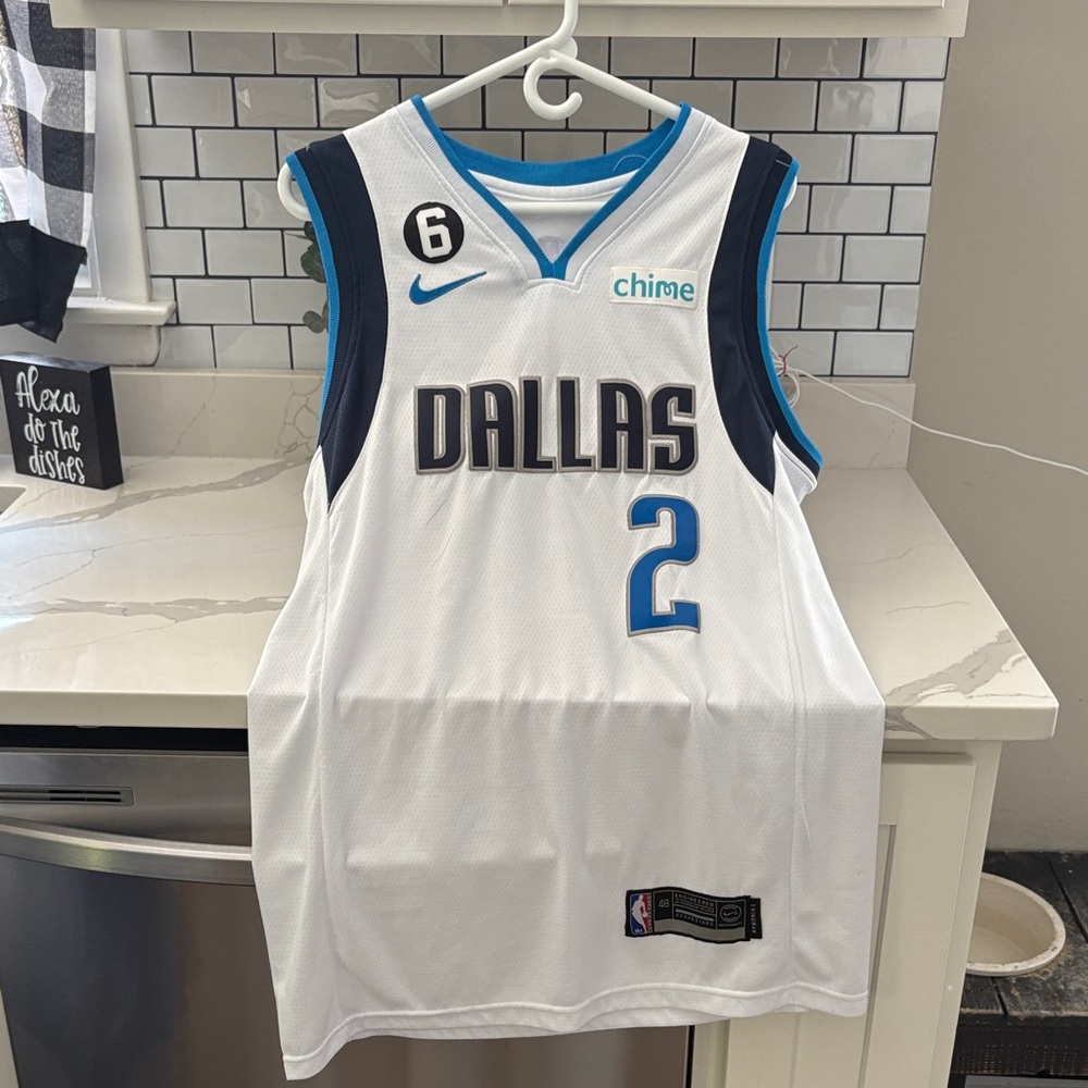 Kyrie Irving jersey